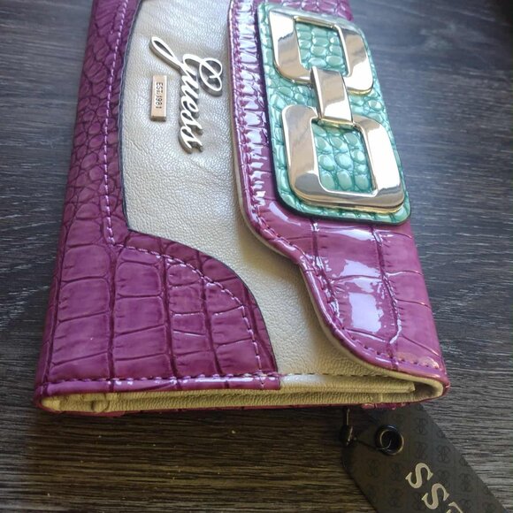 Vintage Guess Y2K Mikelle Wallet New WIth Tags - Picture 2 of 9